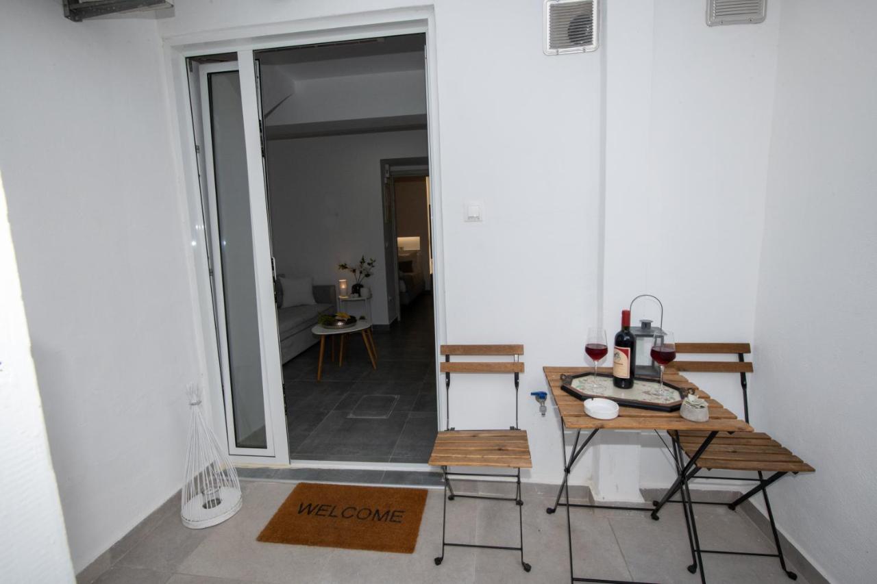 Sofia'S Apartment Kamári Extérieur photo